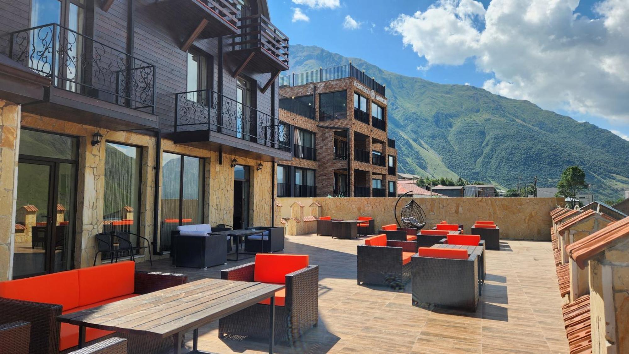 Hotel Toliketi Казбеги Екстериор снимка