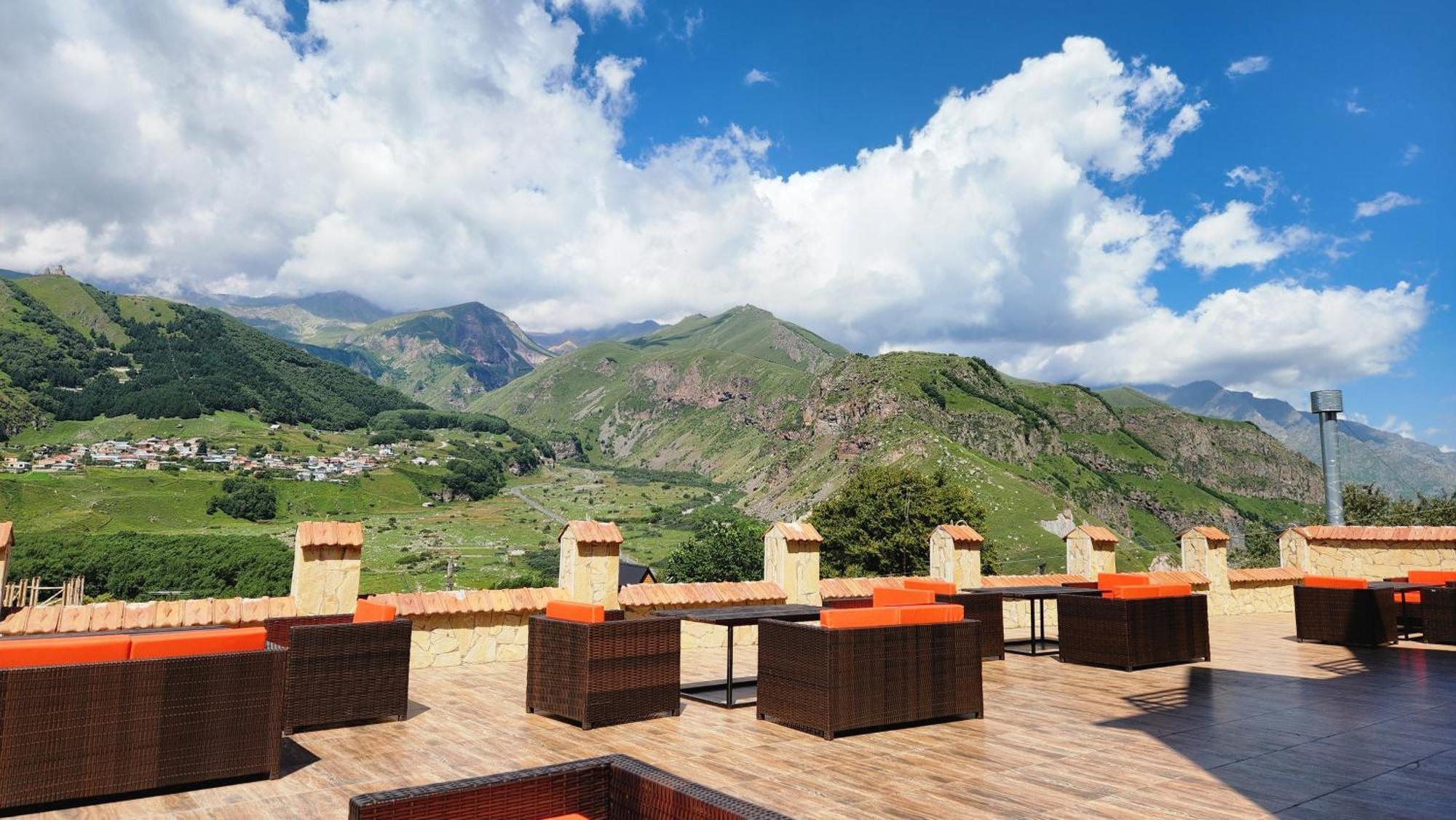 Hotel Toliketi Казбеги Екстериор снимка